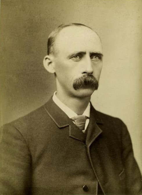 Deacon White